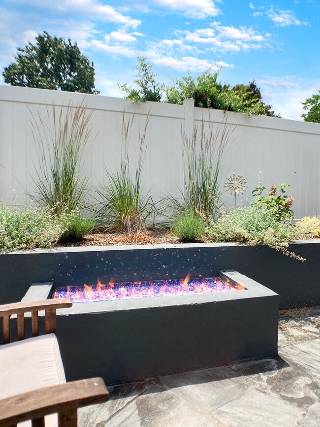 Building Photo - 1612 Auburndale Ave