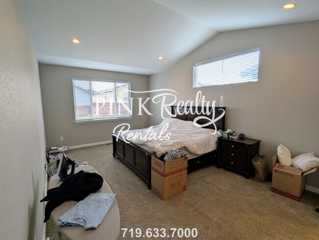 Building Photo - 3286 Golden Meadow Way