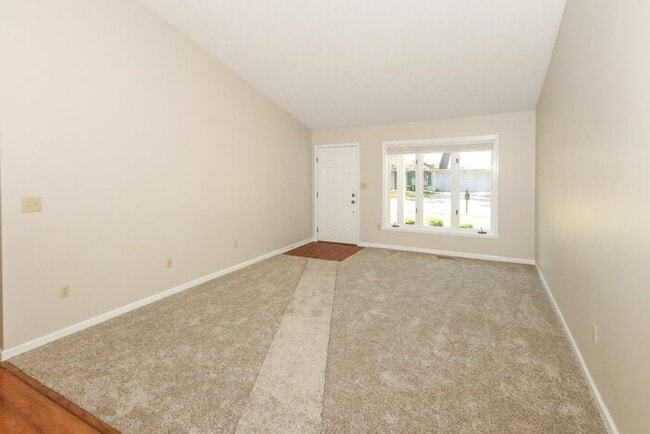 Building Photo - Walk from this Charming Home To The Carmel Arts District!