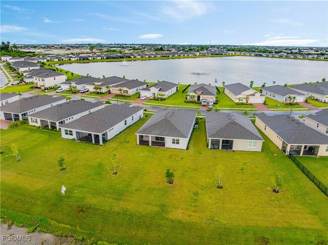 Building Photo - 879 Stonewater Lk Ter