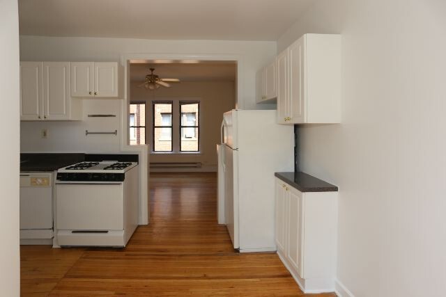 Building Photo - 3830.5 N Fremont St