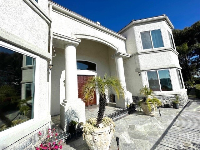 Building Photo - 401 Puddingstone Dr