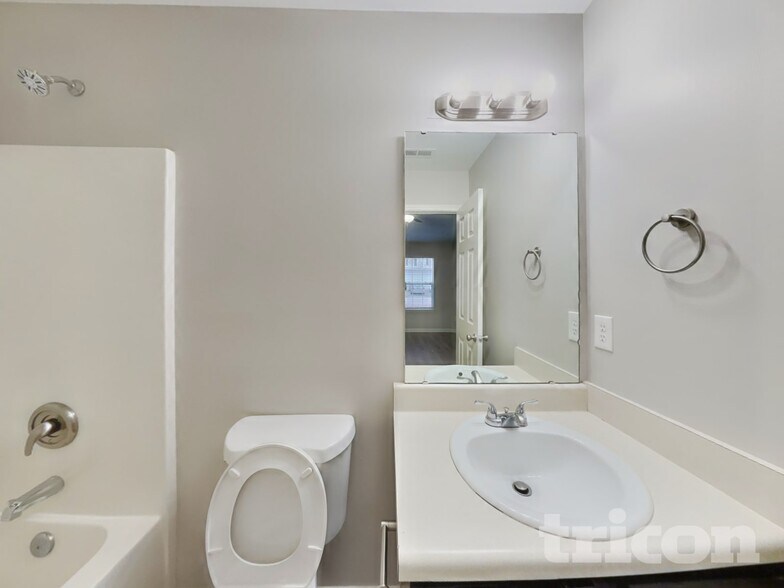 Building Photo - 3665 Watkins Ridge Ct