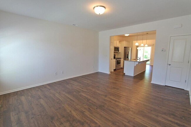 Building Photo - 128 Grant Farm Dr