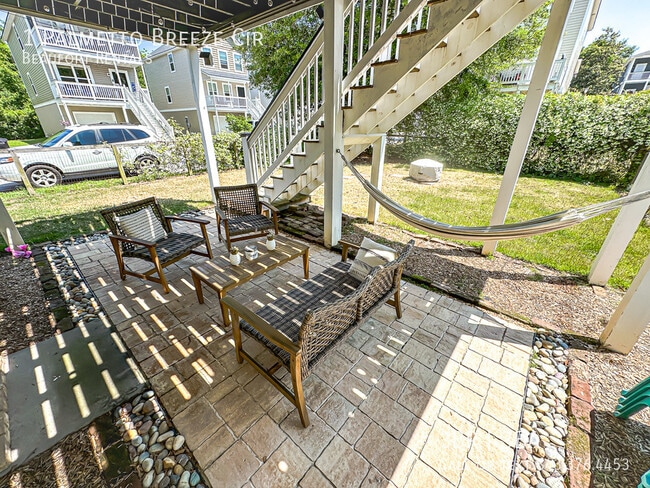 Building Photo - 1 Palmetto Breeze Cir