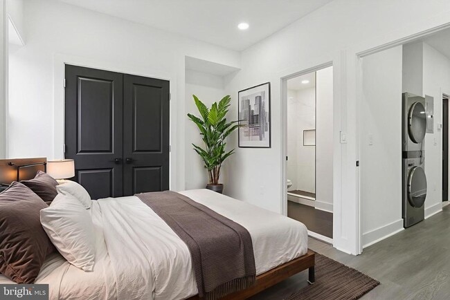 Building Photo - 2651 N 9th St