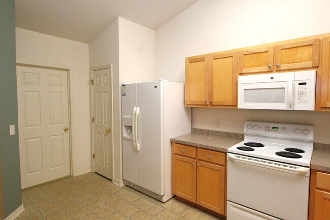 Building Photo - Comfort & Convenience in Cantonment – 4BR ...