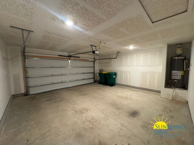 Building Photo - Beautiful 4 Bedroom Home in South Crestview!