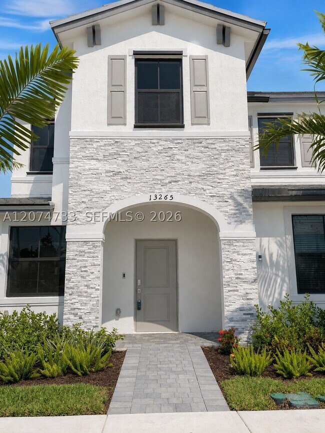 Building Photo - 13265 SW 285th St