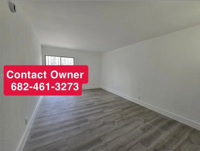 Building Photo - 627 Canton