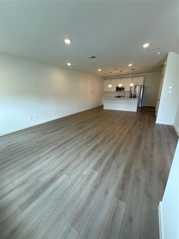 Building Photo - 7621 Dakota Dr