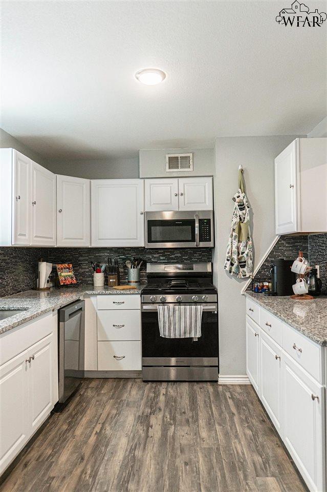 Building Photo - 4711 Balboa Dr