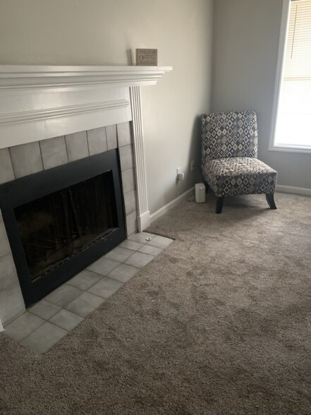 Building Photo - 4921 Ivey Ln