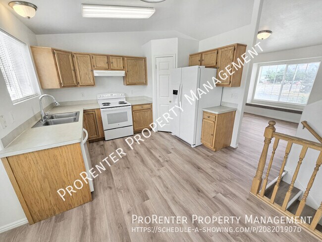 Building Photo - 4409 900 W