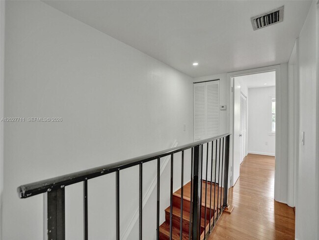 Building Photo - 4600 SW 67th Ave