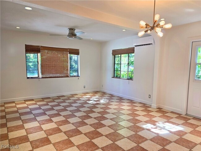 Building Photo - 1534 Avalon Pl