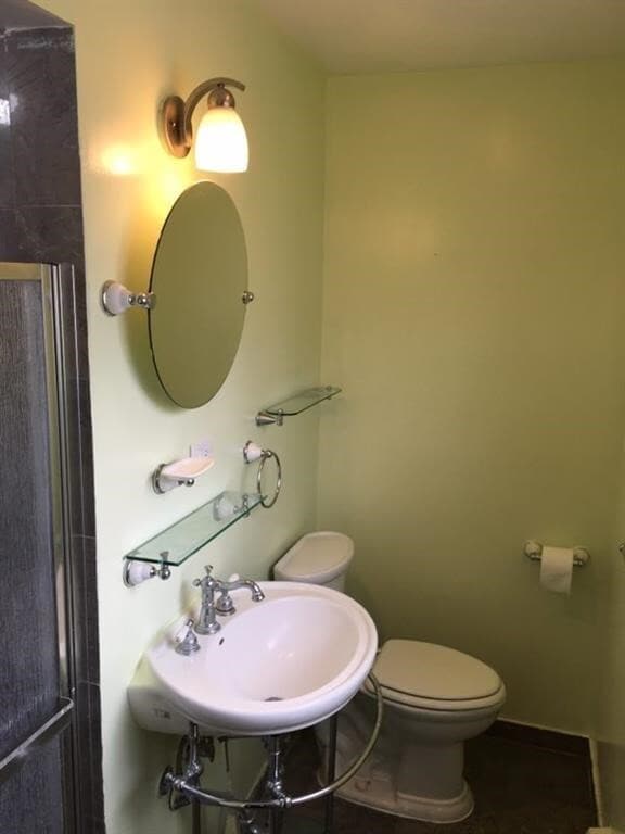 Building Photo - 2432 Rhonda Dr