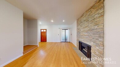 Building Photo - 2540 S Centinela Ave