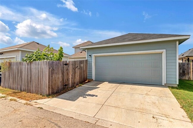 Building Photo - 103 Bent Creek Dr