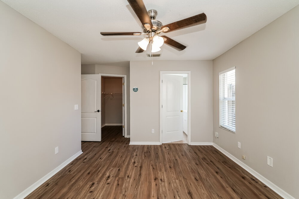 Building Photo - 4640 Burlington Rd