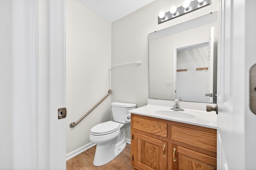 Building Photo - 39 Calloway Dr