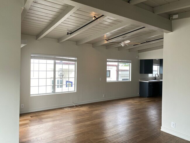 Living & Dining Space - 117 Marine Ave