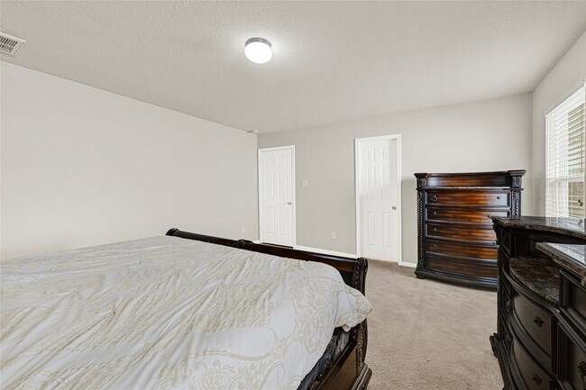 Building Photo - 3219 Zephyr Glen Way