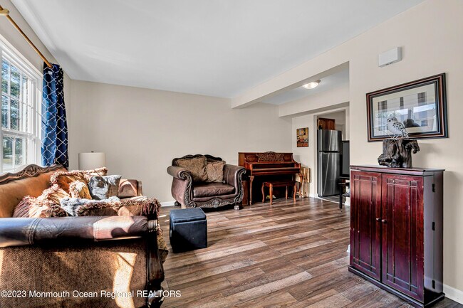 Building Photo - 47 Mizzen Dr