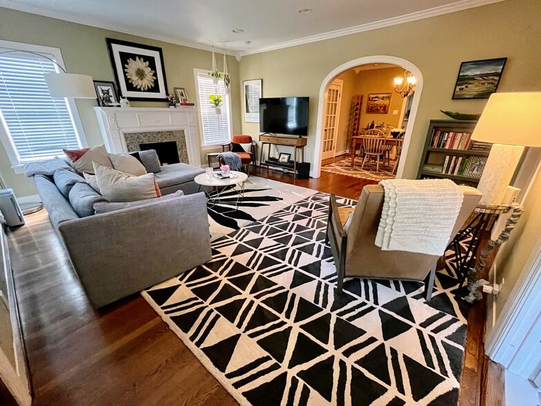 Living Room - 2106 Colquitt St