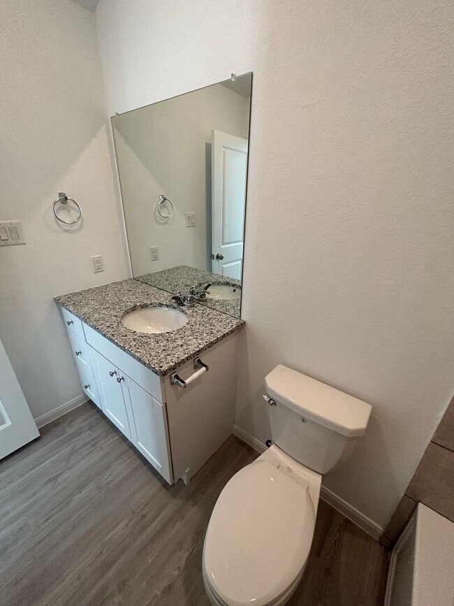 Building Photo - Dual Primary Suites! Spacious Home w/ Open Kitchen & Community Pool!