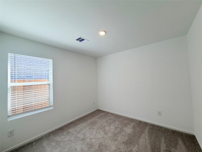 Building Photo - 9311 Speckled Trout Dr