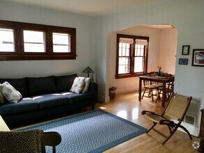 Building Photo - NORTHEAST HOME FOR RENT