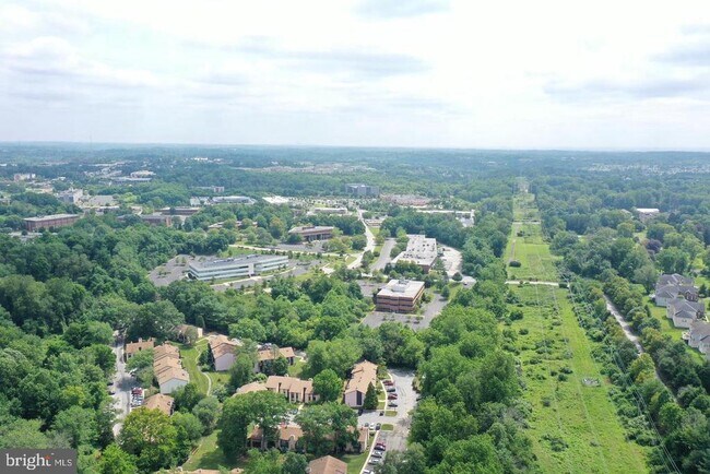 Building Photo - 1609 Painters Crossing
