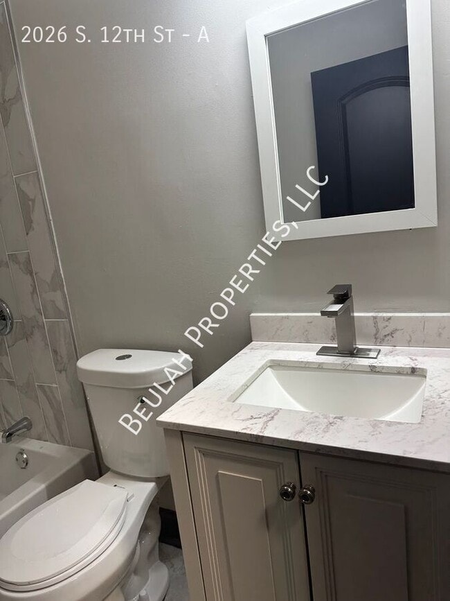 Building Photo - Walkable Soulard 2bd/2ba Townhouse