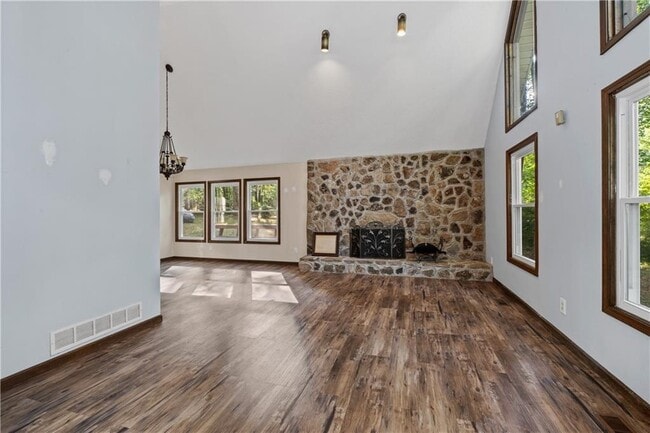Building Photo - 2622 Sheffield Ct