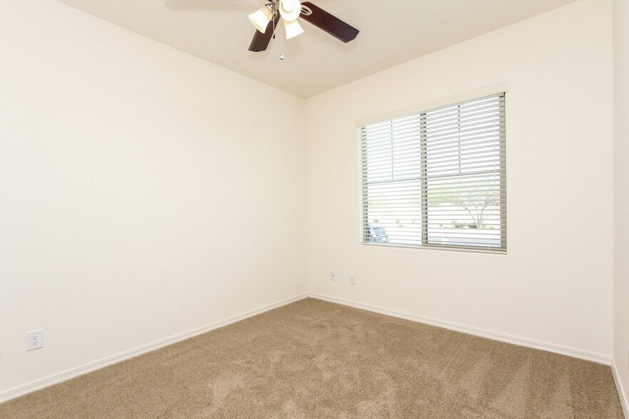 Building Photo - 4116 S 81st Dr