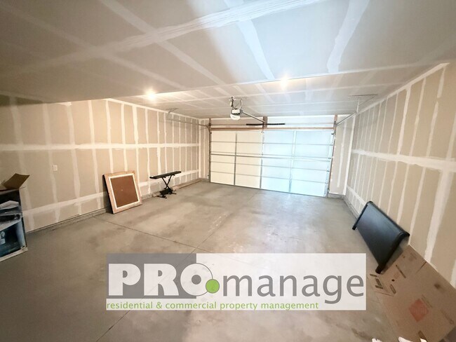 Building Photo - 319 Lemmon Ln