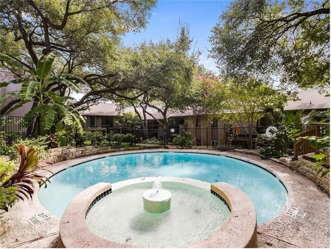 Building Photo - South Austin Condo located in Gated Community Off South 1st in Dawson Neighborhood