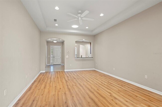 Building Photo - 2290 Sifield Greens Way