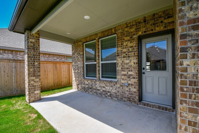 Building Photo - 12931 California Palm Ct