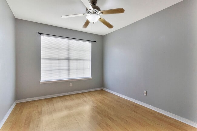 Building Photo - 3 bedroom in Ft Walton!!