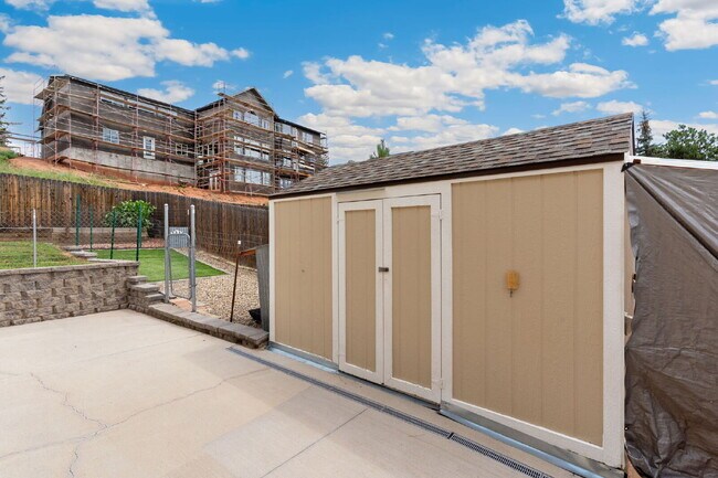 Building Photo - Rare Woodland Park Rental with RV Parking,...