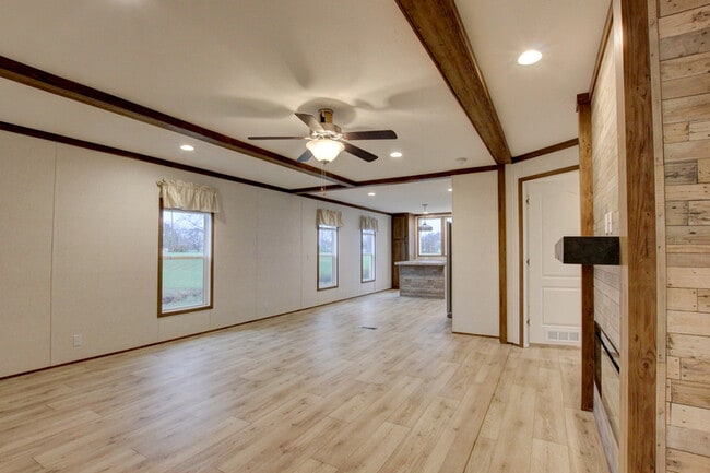 Building Photo - 295 Seays Rd