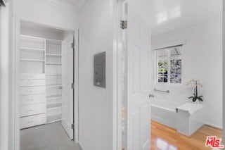 Building Photo - 3855 Rambla Pacifico St