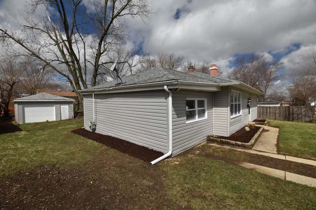 Building Photo - 1902 Burry Cir Dr