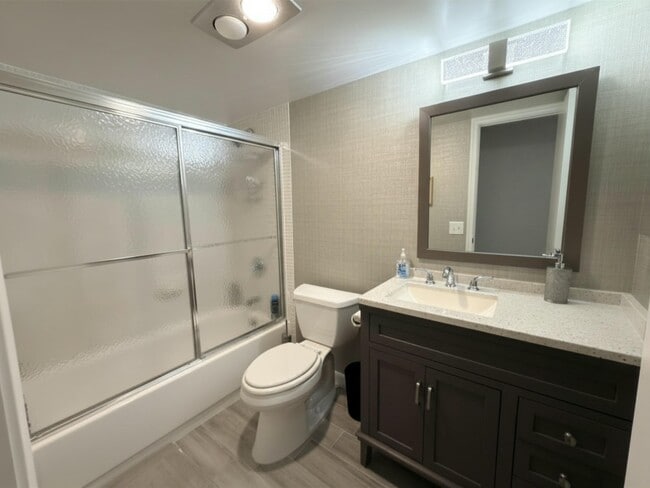 Building Photo - 4242 Deste Ct