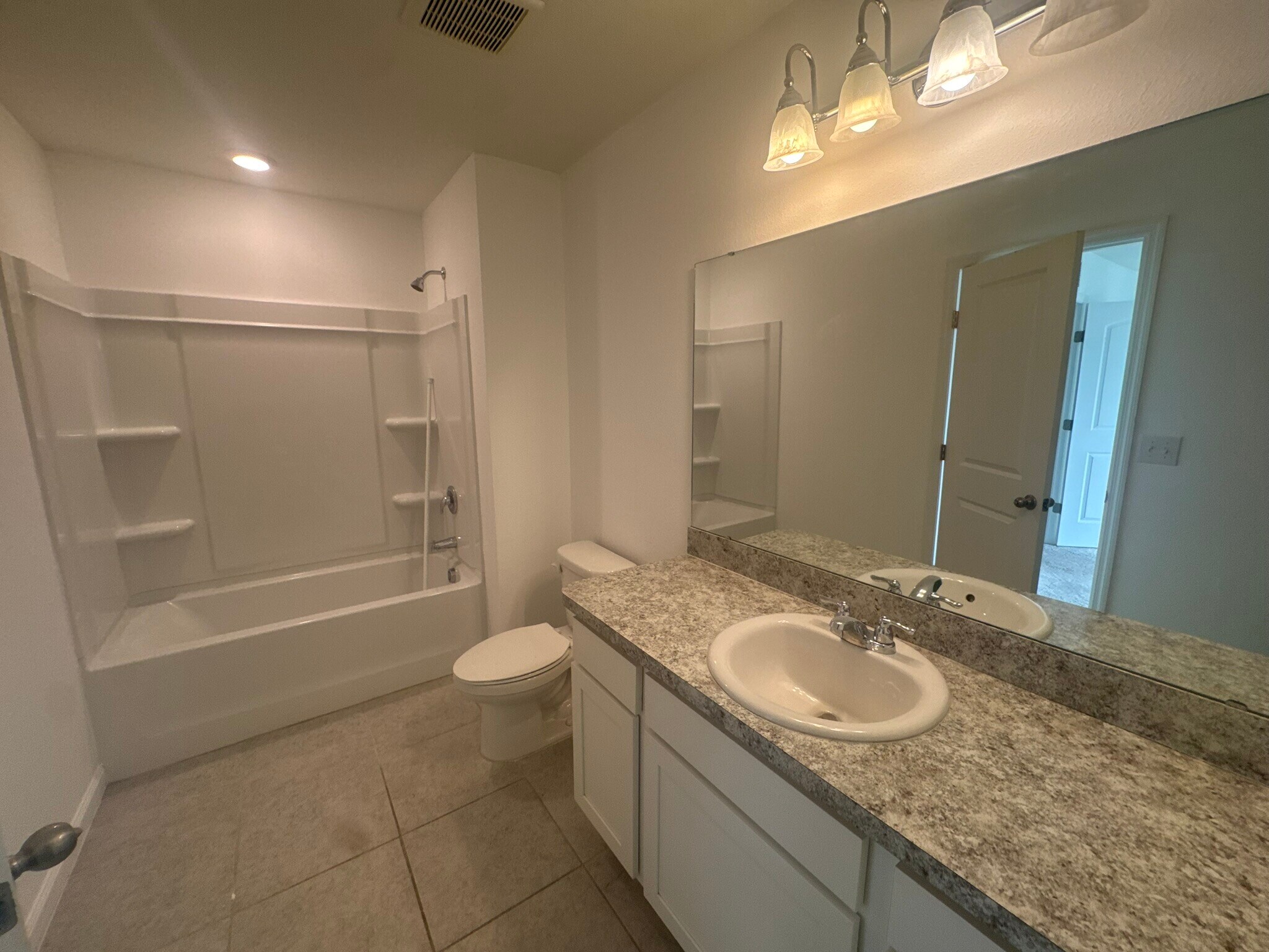 Building Photo - 3238 Vesara Dr