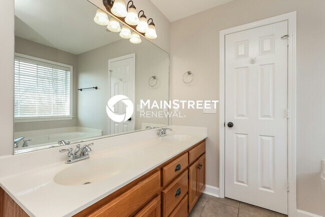 Building Photo - 3 Bedroom Pet-Friendly Home in Thompson's ...