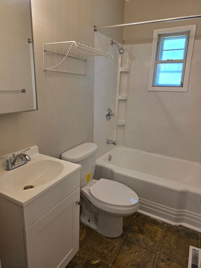 Building Photo - 2-Bedroom, 1-Bathroom Home with Basement – $1,050/Month - Accepting Section 8