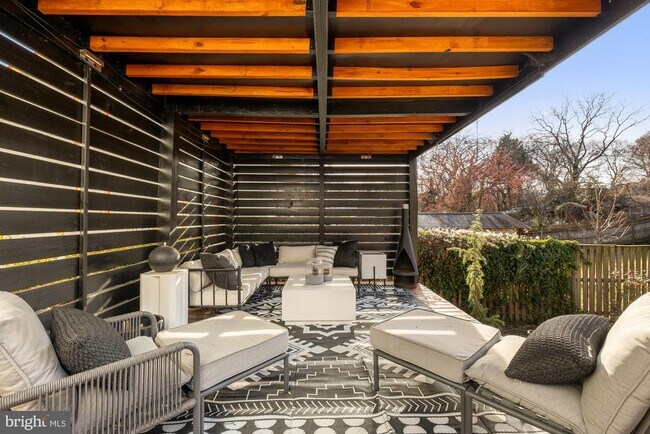 Building Photo - 4240 34th St